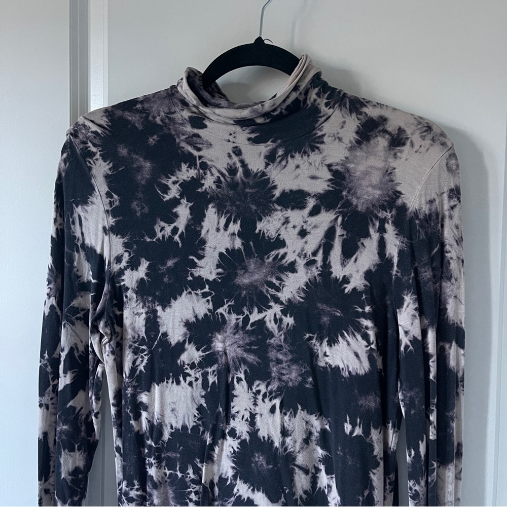 Brave Soul Long Sleeve Turtle Neck TieDye Acid Wash Shirt (M)